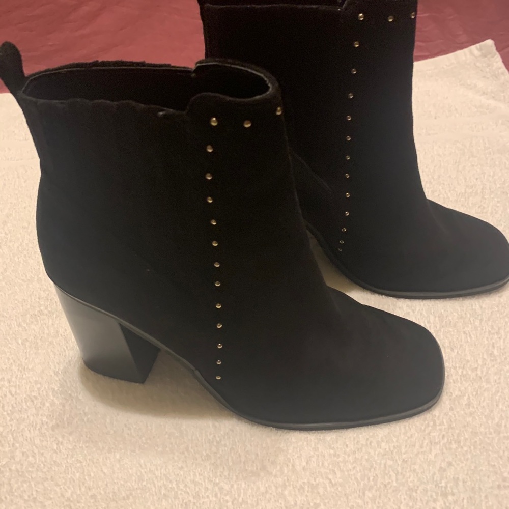 Forever Booties - Picture 2 of 5